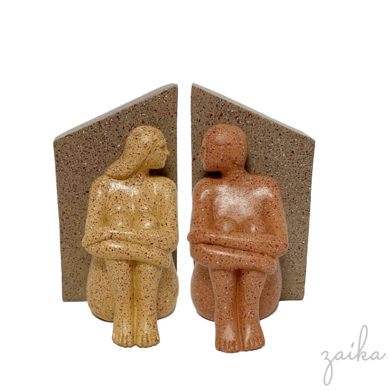 PORTA LIVRO CASAL