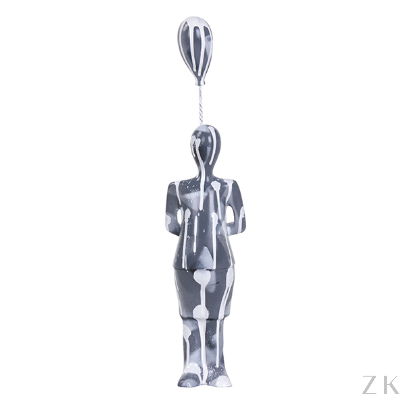 ESCULTURA MENINO COM BALÃO 