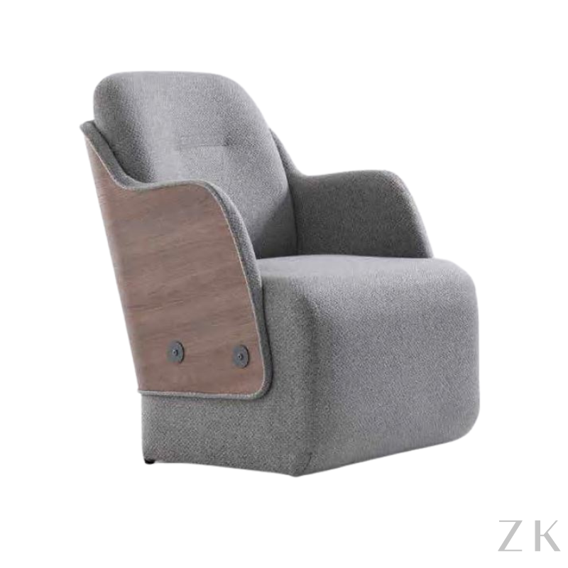 POLTRONA GIRATORIA | DESIGNER BRUNO DEBENETTI