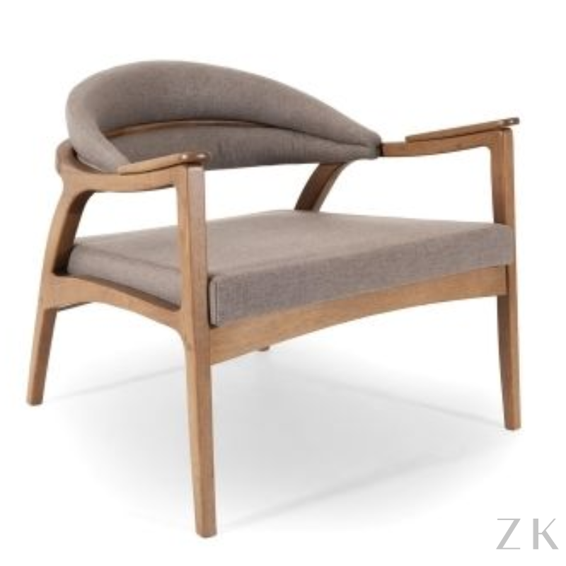 POLTRONA ESTOFADA COM BRAÇO