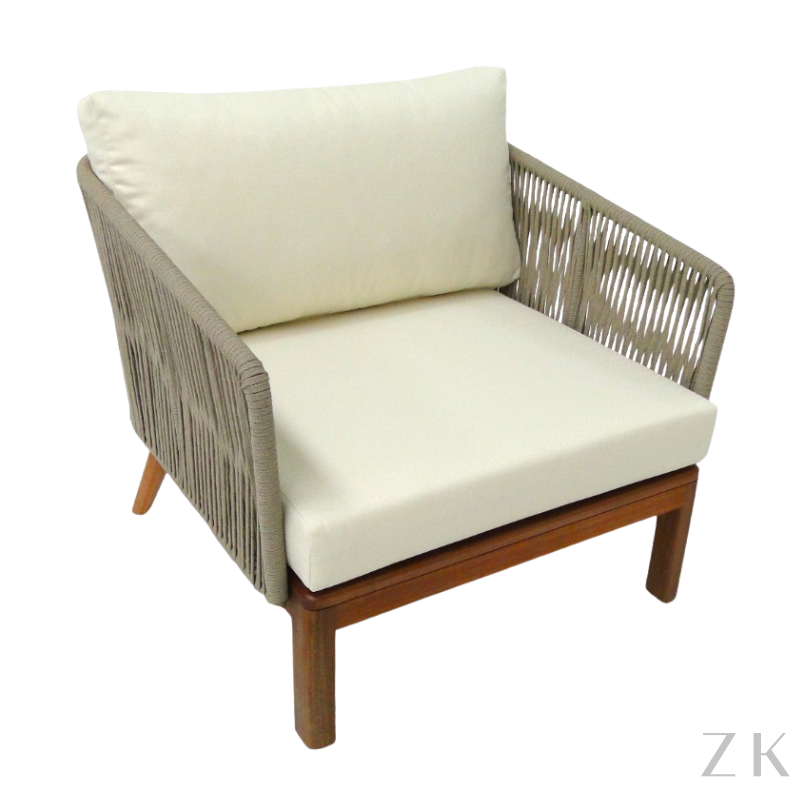 POLTRONA | ÁREA EXTRENA 